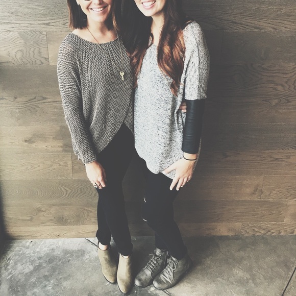 Thin Cross Front Blouse - Picture 2 of 2